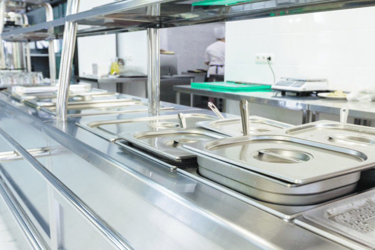 Bemary na stołówce